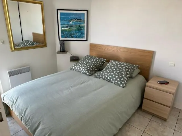 Ref 121 - Bel Appartement Moderne Avec Vue Mer Et Port Crouesty Pour Quatre Personnes Arzon 0*,  France